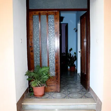 Mise Apartment Trogir